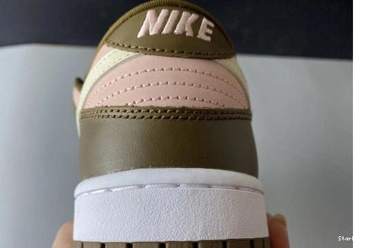 Nike Low Stussy 304292-671 Cherry SB Dunk 0824